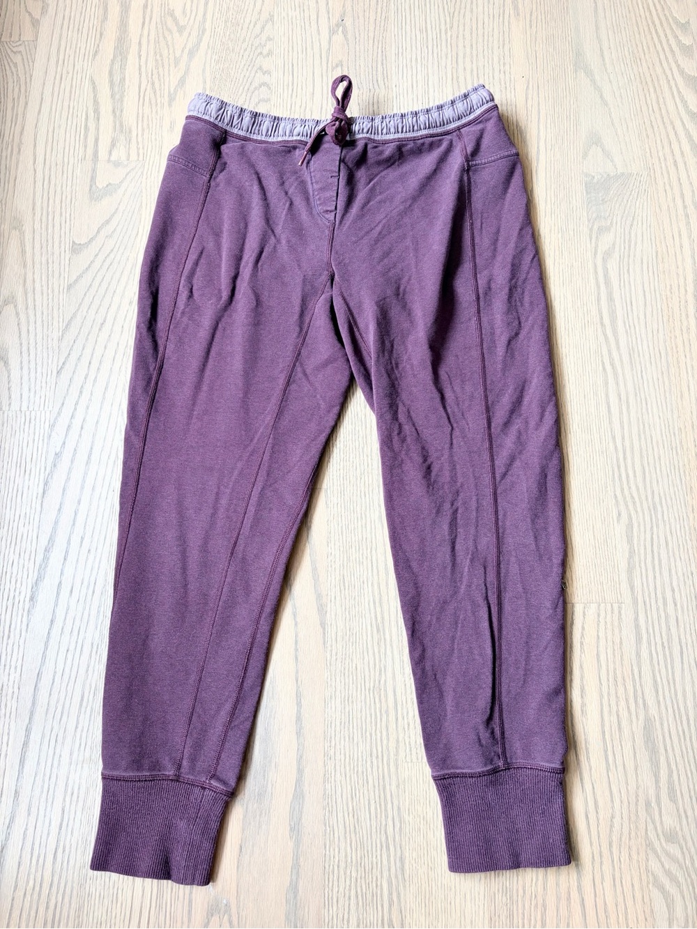 Lululemon Jogger Sweatpants Purple Zip Pockets Cozy Chic Loungewear Drawstring